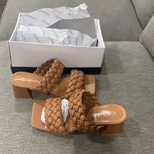 Brand New, Nude/brown/tan Heel